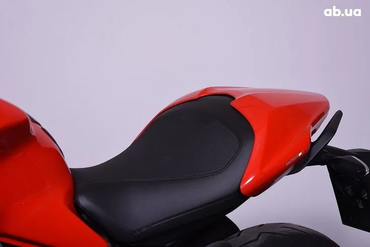 Ducati Monster Image 3